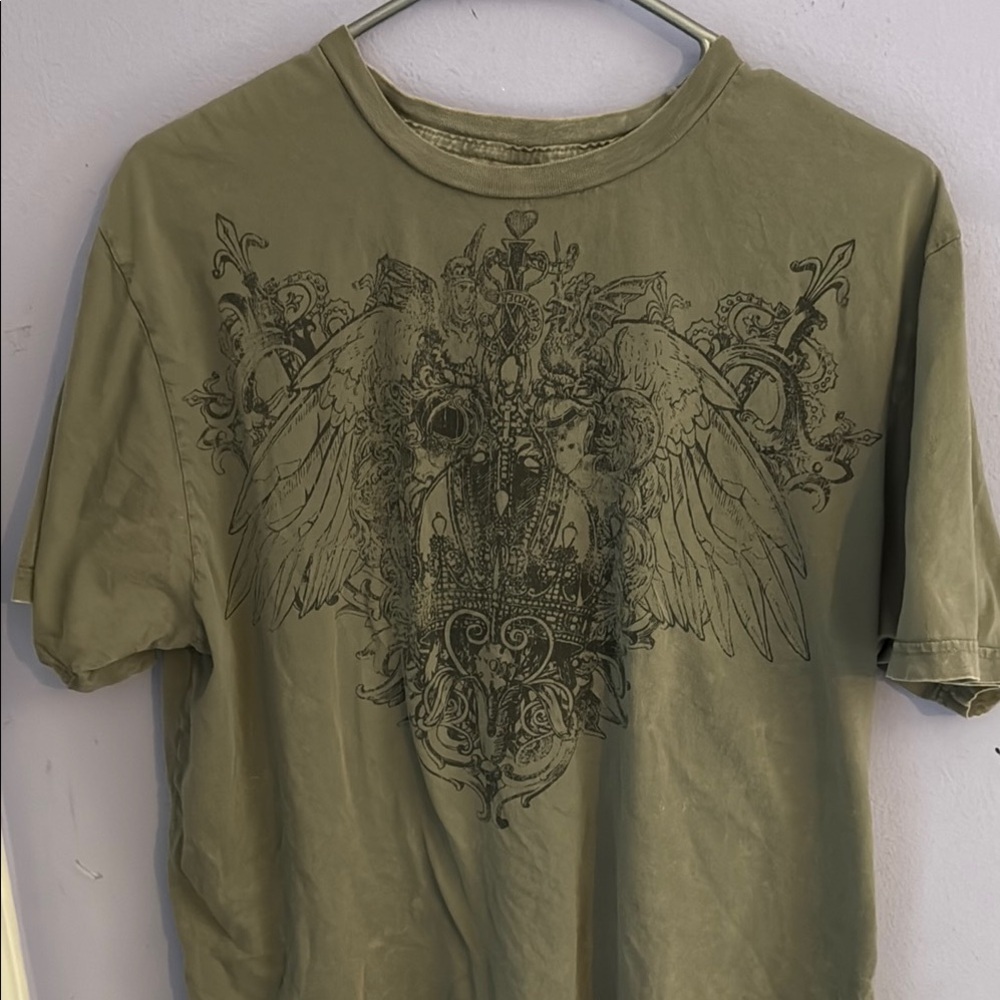 Green Short Sleeve Tee with Intricate Graphic Design (reversible tee)